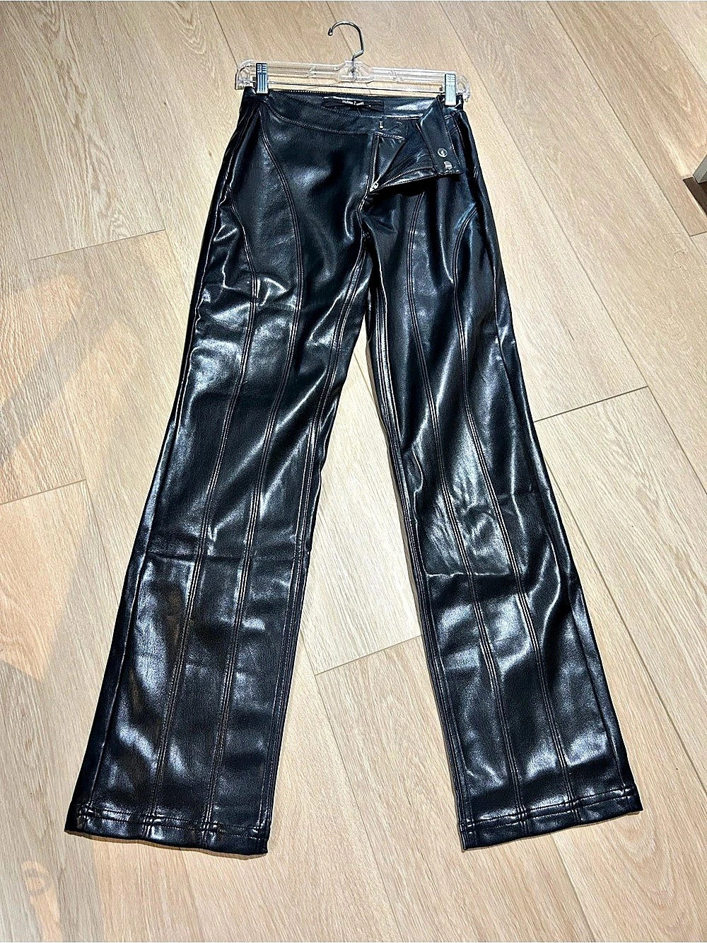 SILENCE + NOISE Seamed Faux Leather Pants Black Medium